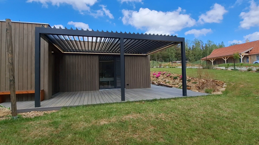 Bioclimaticka pergola